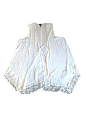 Torrid Womens Size 3 White Lace Trim Open Front Cardigan Sleeveless Plus Size.